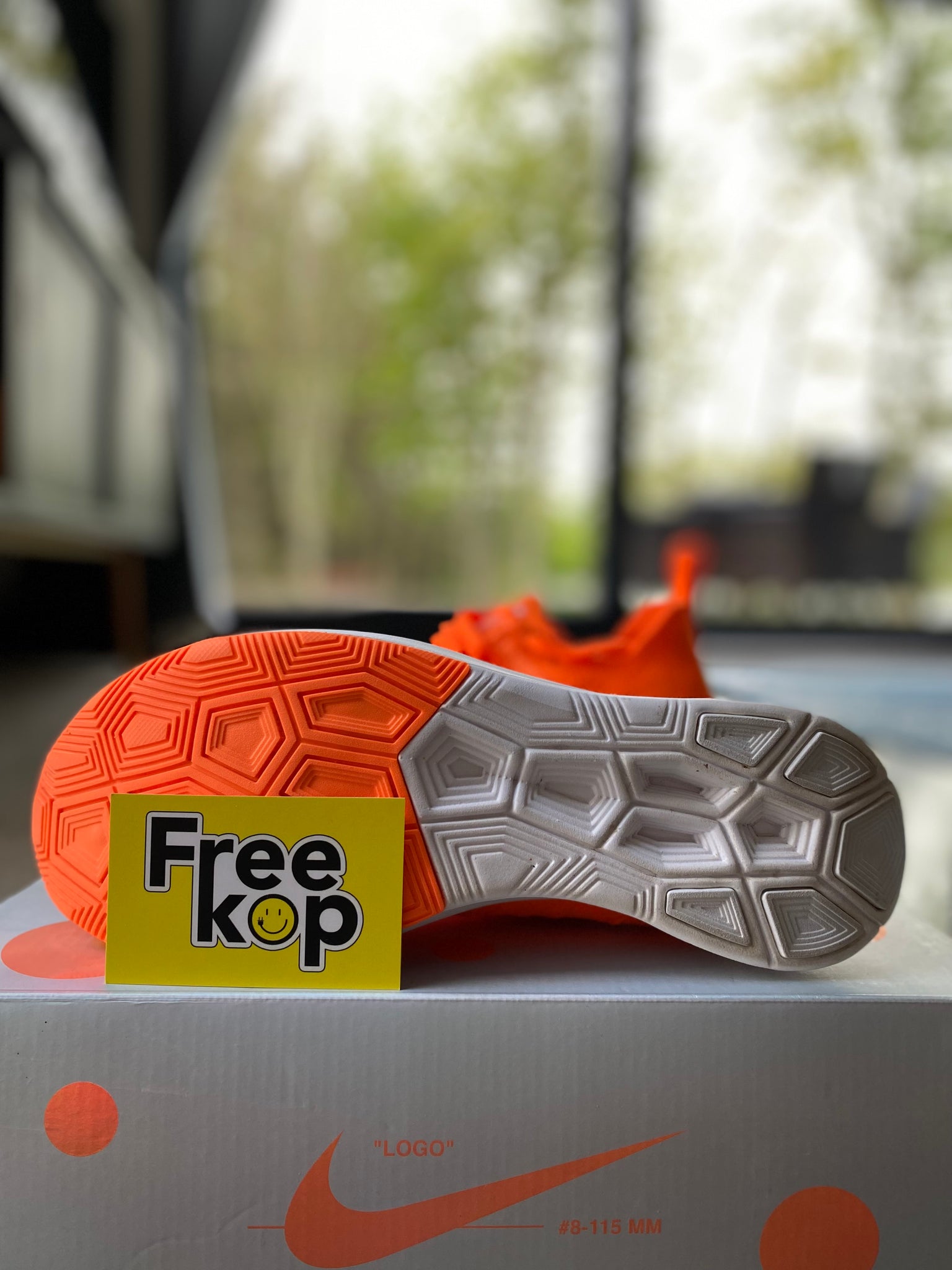 Off-White x Nike Zoom Fly Mercurial "Orange"